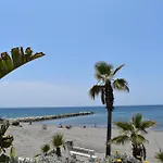 Fantastic - Beachfront